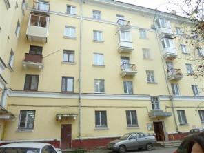 Продается 4-х ком. кв-ра 98 м2, 2/5 эт. кирп. сталинского дома, Моск. обл.