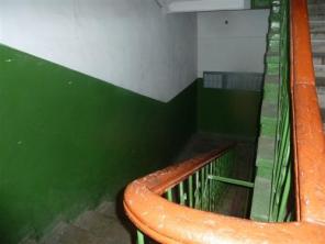 Продается 4-х ком. кв-ра 98 м2, 2/5 эт. кирп. сталинского дома, Моск. обл.