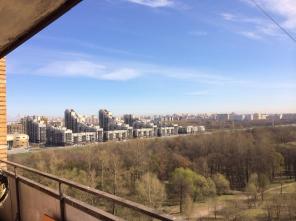 Продается 1к квартира 37м.кв. на 13-ом этаже кирпичного дома.