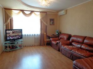 Продаю отличную 4-х комнатную квартиру, 3-я Дачная