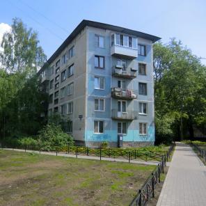 2-комнатная квартира 44м на улице Антонова-Овсеенко