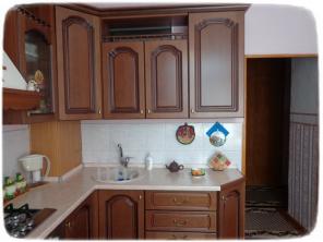 Продаю 2х комнатную сталинку, Крытый рынок