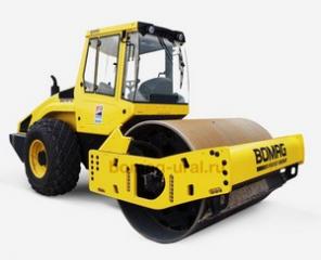 Аренда Грунтового катка Bomag BW213-D4