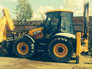 - JCB 4CX 2010    