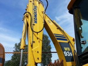 Komatsu WB93S-5 /, -