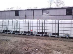 Продаем пластиковые евро-кубы на 1000л б/у Оптом и в розницу.