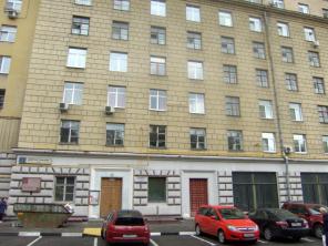 Cpoчно! Продам 3-комнaтнyю квартиру, 105 кв.м, Дмитpия Ульянoва ул. д.3