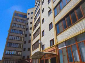 Таганрог, 2-х комнатная квартира, 100 м2, 8/8 эт кирп дома.