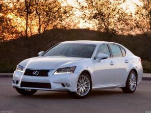 Аренда Lexus GS с водителем.