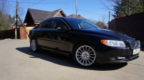  Volvo s80