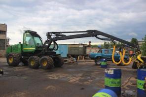   John Deere 1070D+1010D