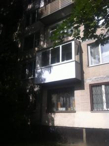 Остекление и отделка лоджий. Крыша над балконом.