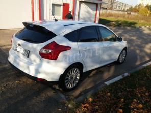  Ford Focus III 1.6 MT (125 . .)