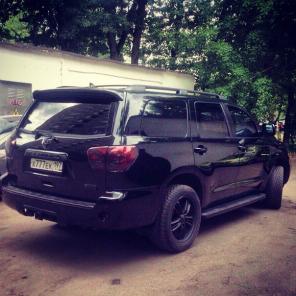 Toyota Sequoia