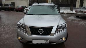 Nissan Pathfinder IV 