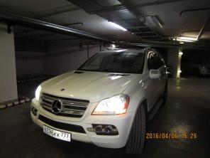 Mercedes-Benz GL 350  3500 ..