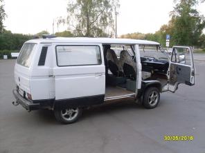 Volkswagen Transporter -3  1600 ..