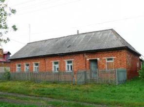 Добротный кирпичный дом с участком 73 сотки в с. Зенкино Чаплыгинского района Липецкой области